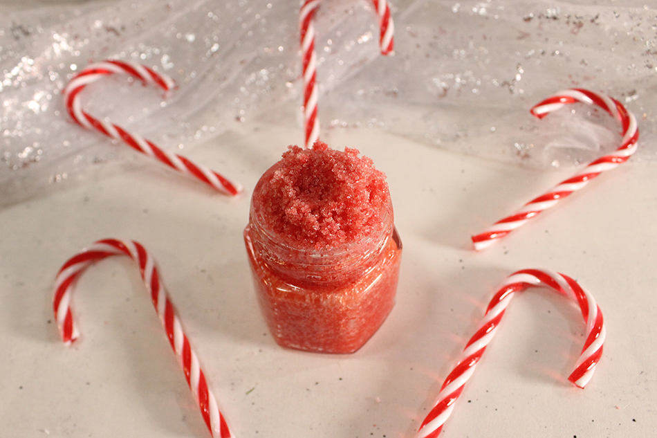 DIY Peppermint Candy Cane Christmas Lip Scrub
