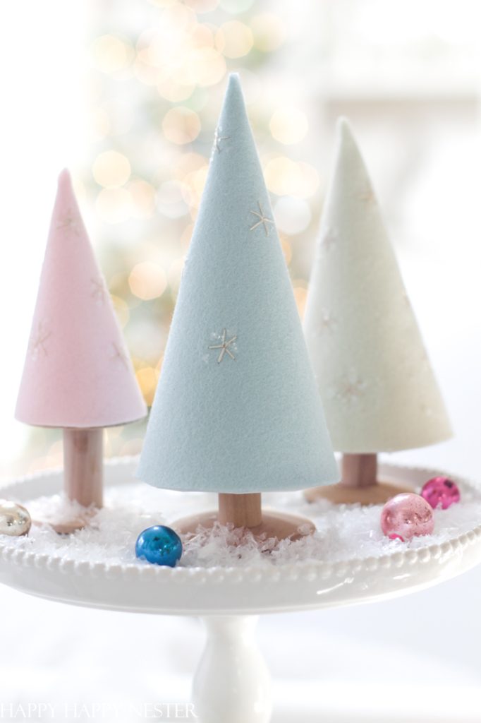 Felt Tabletop Christmas Tree DIY by happy happy nester