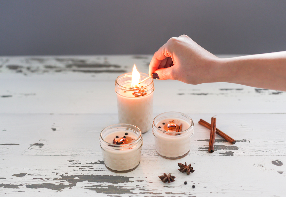 Gingerbread Scented Candle DIY by One Lombard