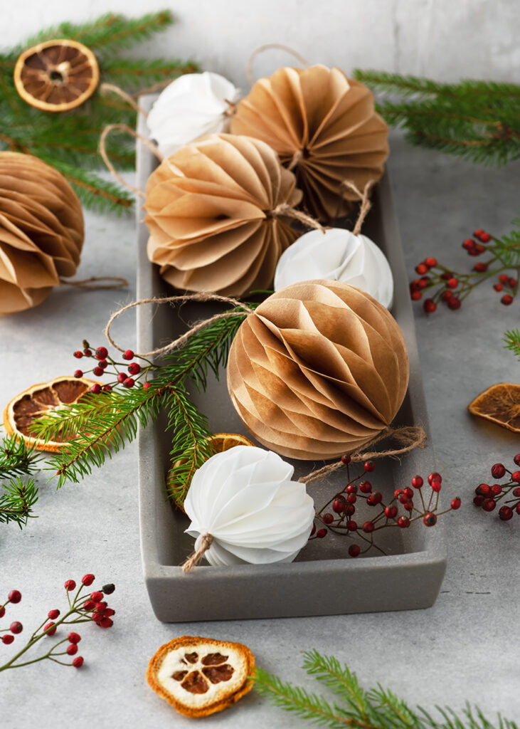 How to make Paper Honeycomb Christmas Ornaments