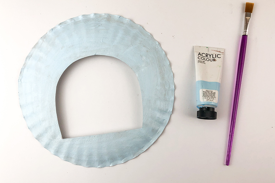 Paper Plate Penguin Igloo Step 3