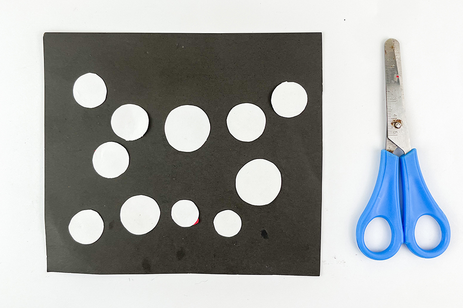 Paper Plate Penguin Step 3