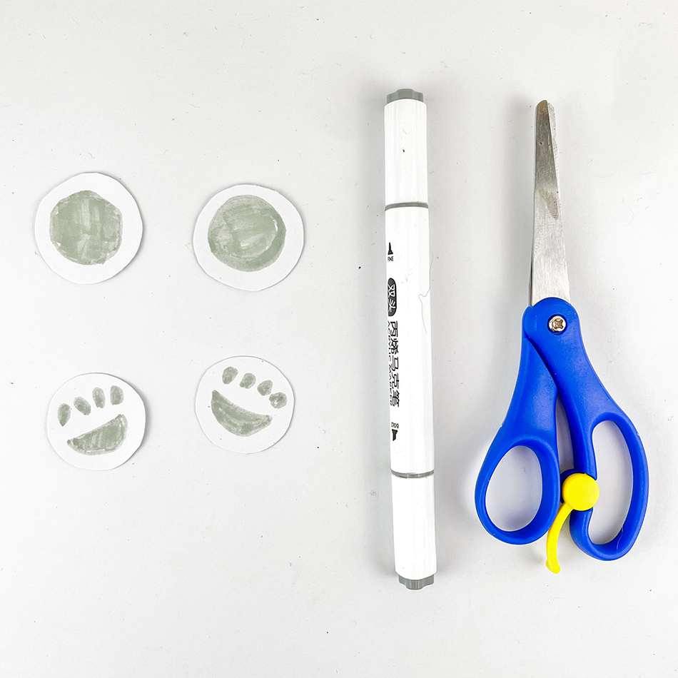 Polar Bear Popsicle Stick Craft Step 2