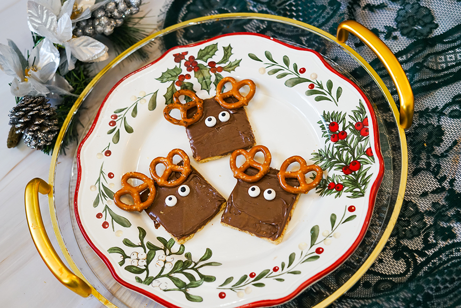 Rudolph Graham Cracker Step 3