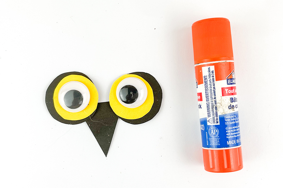 Snowy Owl Popsicle Stick Craft Step 5