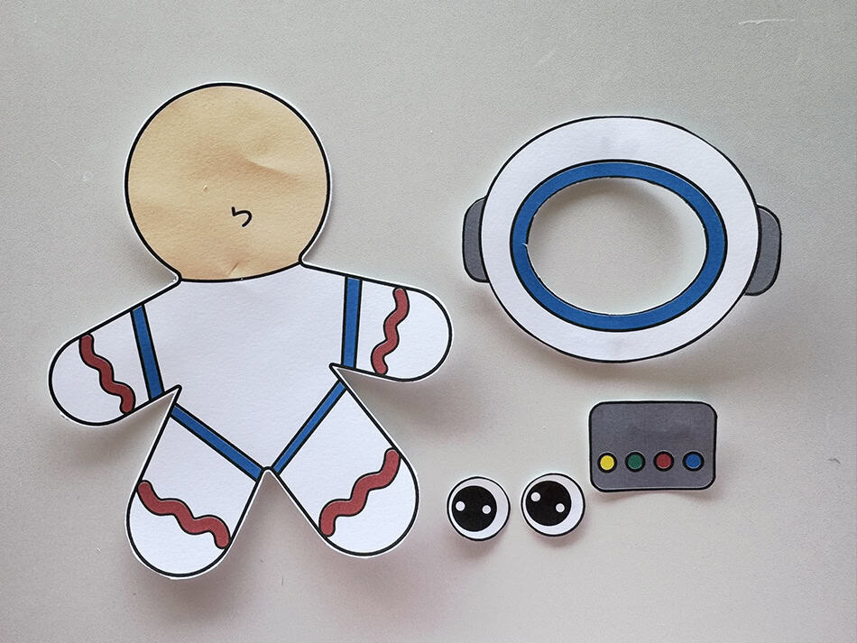 Astronaut Gingerbread Man Disguise Step 1