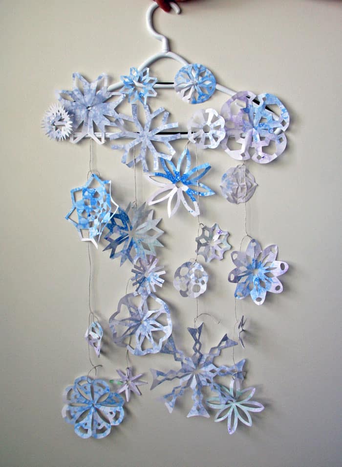 Bubble Snowflakes by DLTK Holidays
