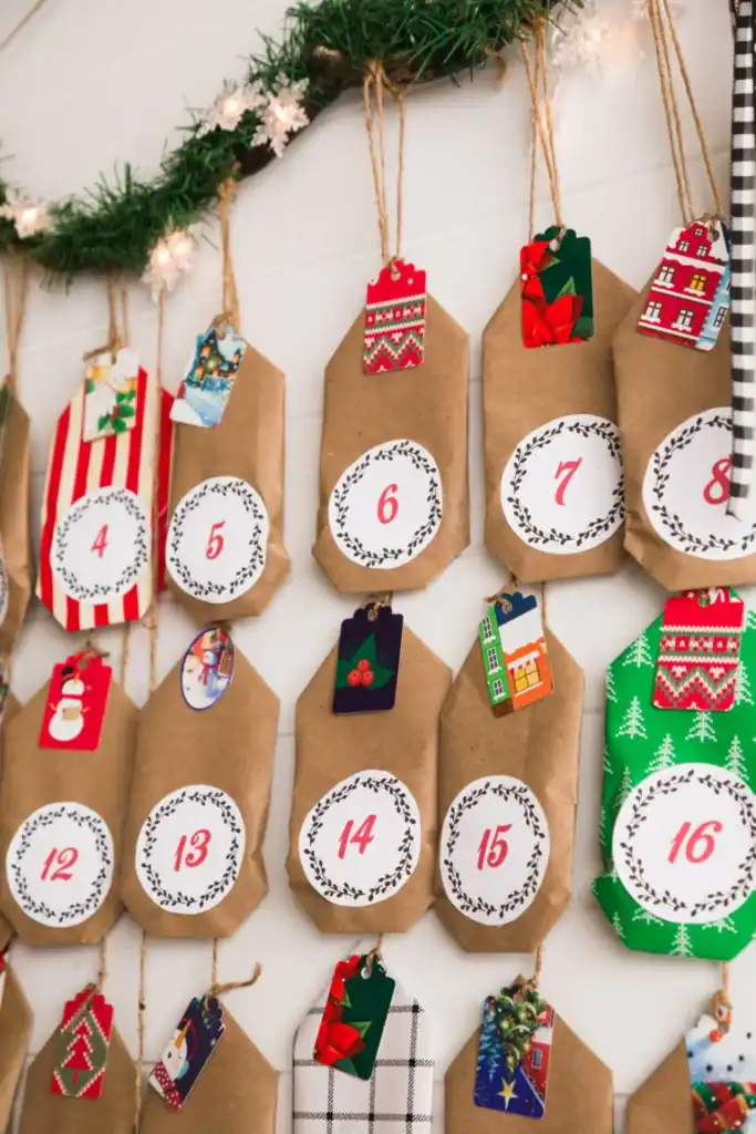 DIY Advent Calendar Christmas Card Ideas by Kippi At Home