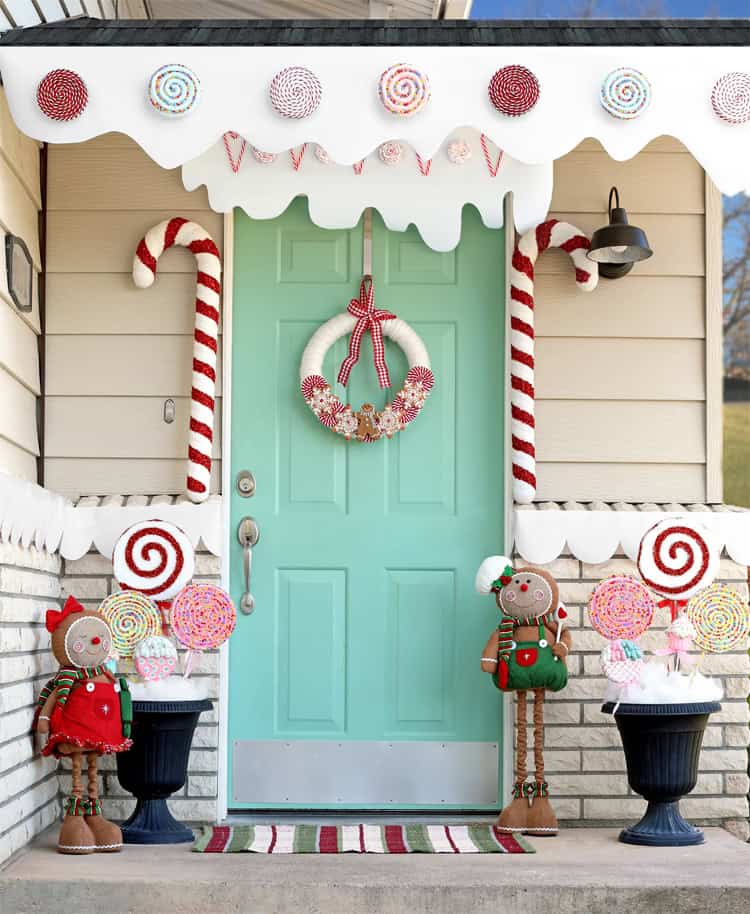 DIY Gingerbread House Christmas Porch by The Craft Patch