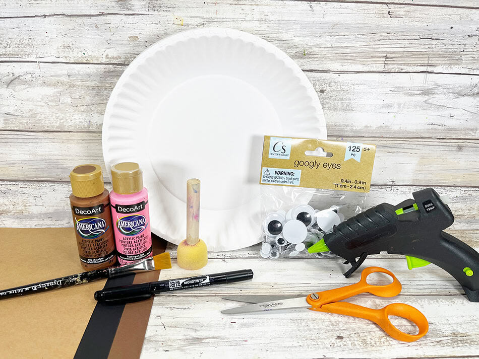 Dollar Store Paper Plate Moose Materials