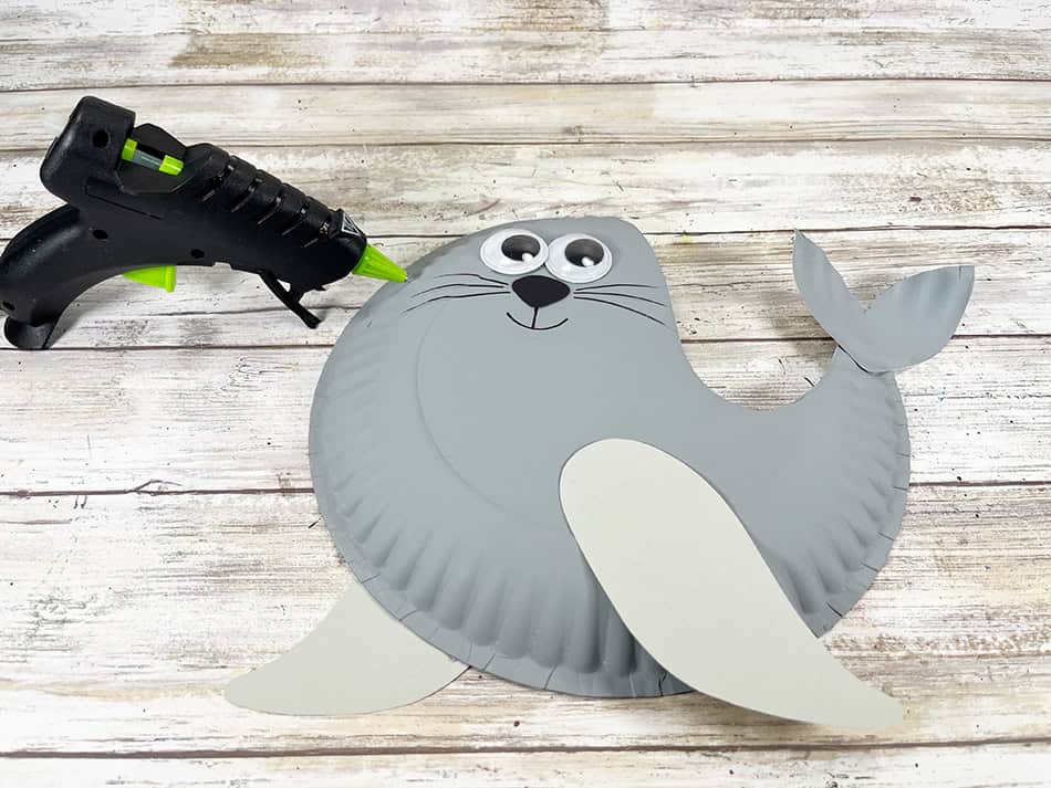 Dollar Store Paper Plate Seal Step 7