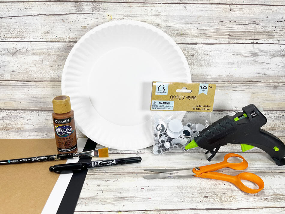 Dollar Store Paper Plate Walrus Materials