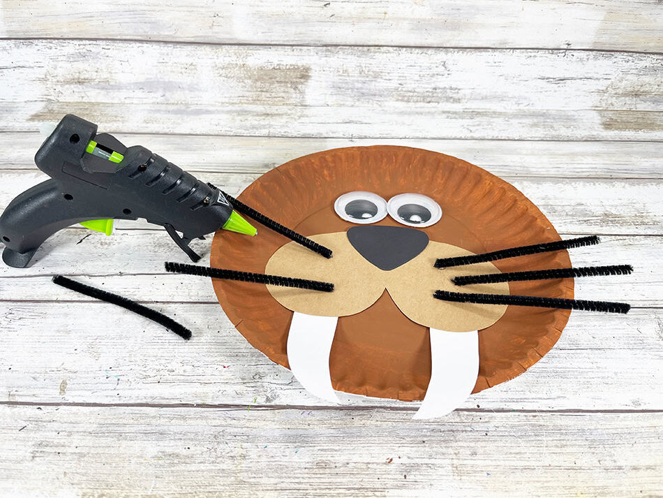 Dollar Store Paper Plate Walrus Step 8