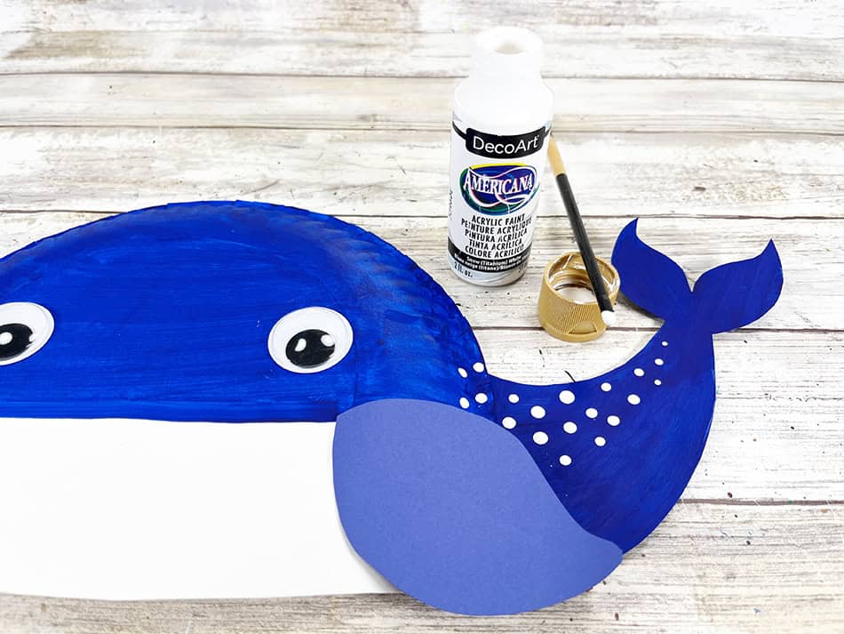 Dollar Store Paper Plate Whale Step 8