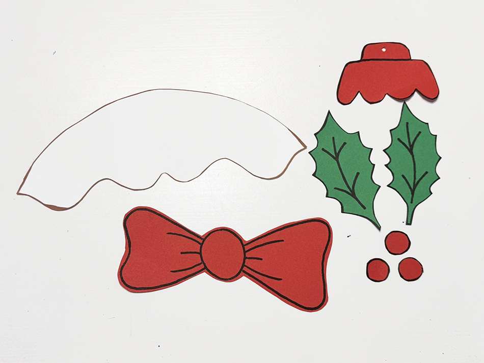 Gingerbread Man Paper Plate Bauble Step 3