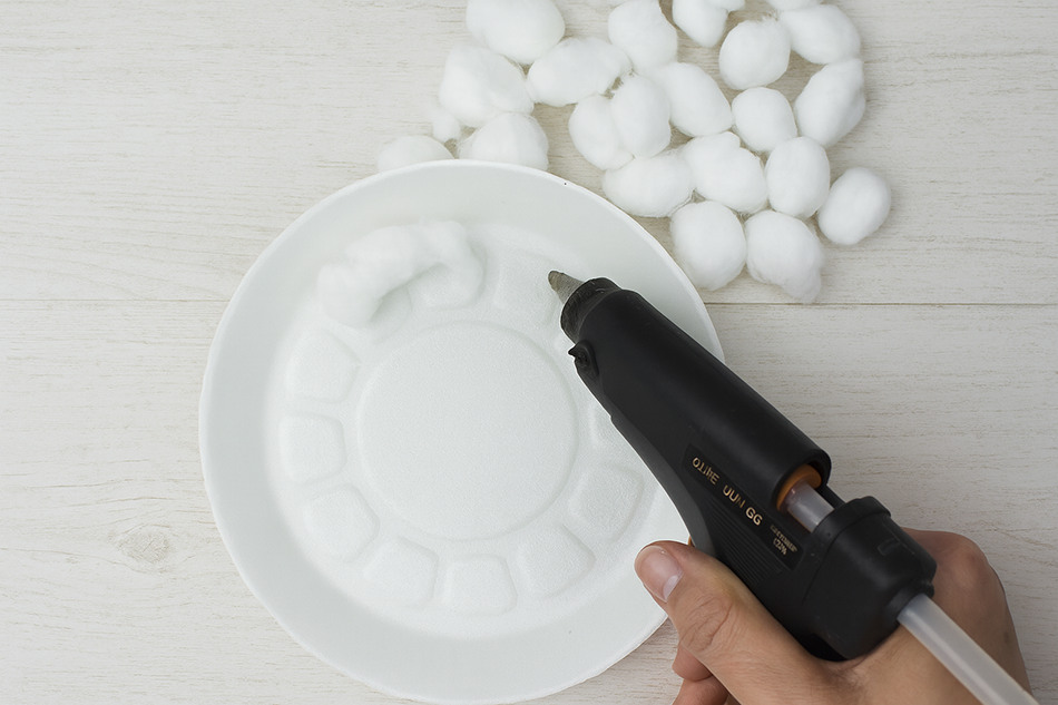 Handprint Snowy Owl Paper Plate Craft Step 2