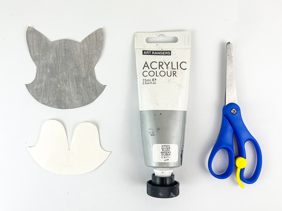 Hopping Arctic Paper Cup Fox Craft Step 2