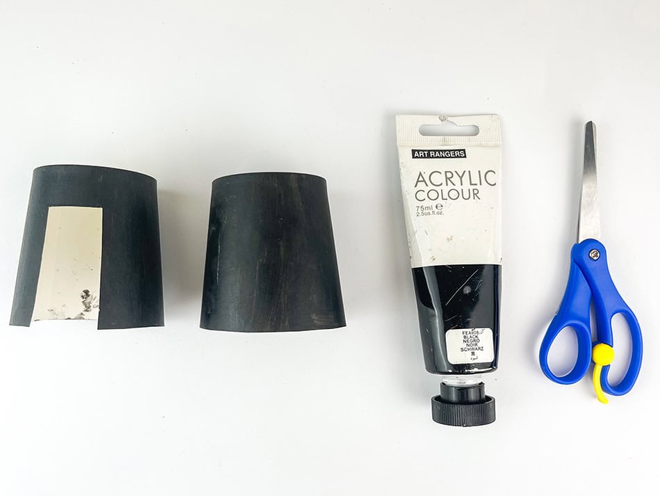 Hopping Penguin Paper Cup Craft Step 1