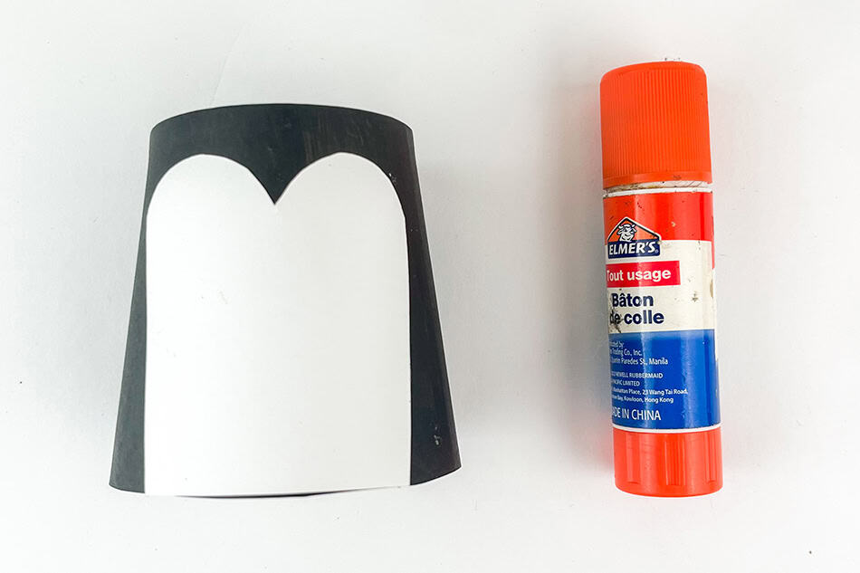 Hopping Penguin Paper Cup Craft Step 4