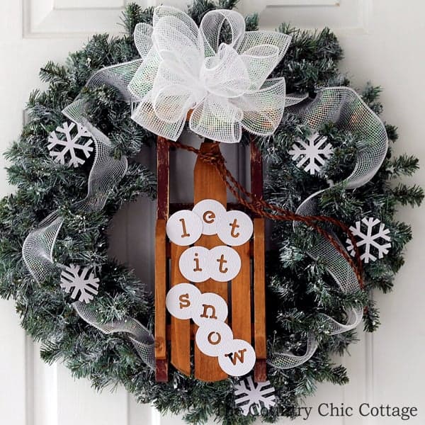 Snowflake Paper Wreath by the Country Chic Cottage