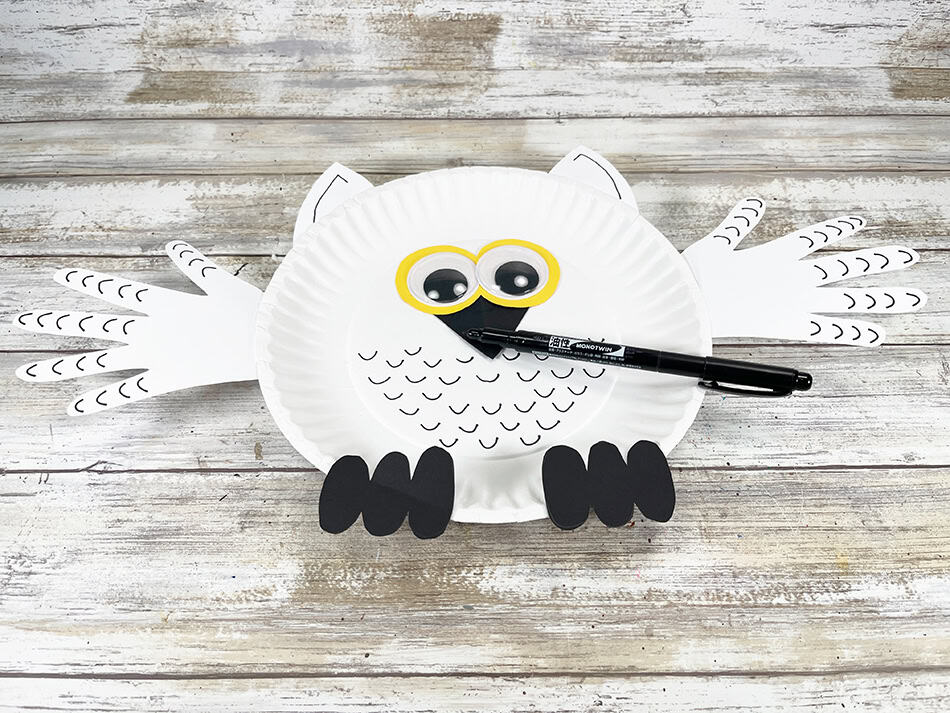 Snowy Owl Paper Plate Handprints Step 5