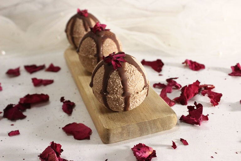 Valentine's Rose Chocolate Bath Bombs Tutorial